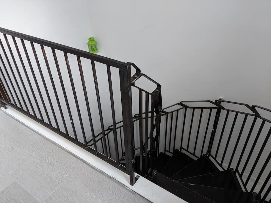 Private 2 Bed Flat Close To Excel & City Airport Londres Extérieur photo